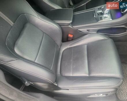 Чорний Ягуар Ф-Пейс, об'ємом двигуна 2 л та пробігом 111 тис. км за 38900 $, фото 20 на Automoto.ua