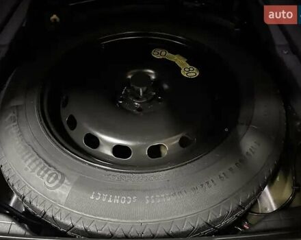 Черный Ягуар Ф-Пейс, объемом двигателя 2 л и пробегом 110 тыс. км за 38000 $, фото 6 на Automoto.ua