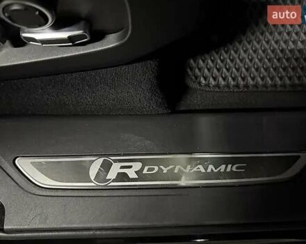 Черный Ягуар Ф-Пейс, объемом двигателя 2 л и пробегом 110 тыс. км за 38000 $, фото 16 на Automoto.ua