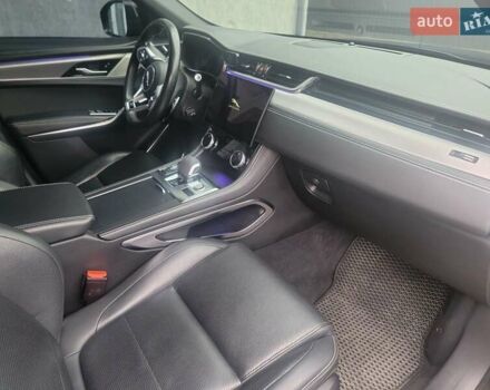 Чорний Ягуар Ф-Пейс, об'ємом двигуна 2 л та пробігом 111 тис. км за 38900 $, фото 19 на Automoto.ua