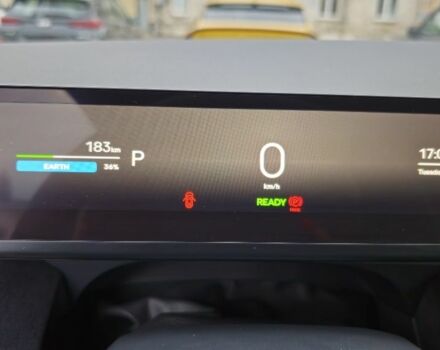 Черный Ягуар Ф-Пейс, объемом двигателя 0 л и пробегом 10 тыс. км за 30000 $, фото 22 на Automoto.ua