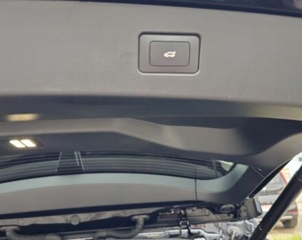 Черный Ягуар Ф-Пейс, объемом двигателя 0 л и пробегом 10 тыс. км за 30000 $, фото 7 на Automoto.ua