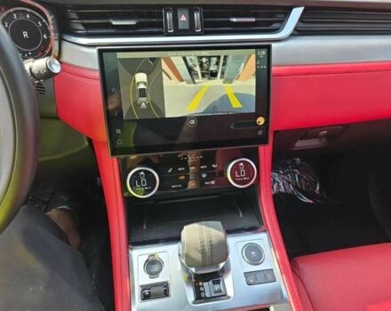 Черный Ягуар Ф-Пейс, объемом двигателя 0 л и пробегом 17 тыс. км за 68000 $, фото 5 на Automoto.ua