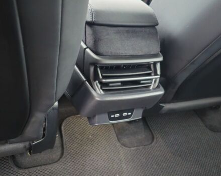 Черный Ягуар Ф-Пейс, объемом двигателя 0 л и пробегом 10 тыс. км за 30000 $, фото 19 на Automoto.ua