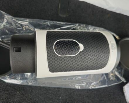 Черный Ягуар Ф-Пейс, объемом двигателя 0 л и пробегом 10 тыс. км за 30000 $, фото 10 на Automoto.ua