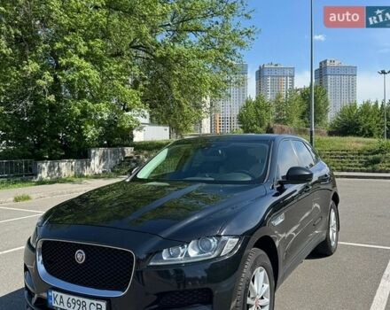 Черный Ягуар Ф-Пейс, объемом двигателя 2 л и пробегом 240 тыс. км за 20000 $, фото 1 на Automoto.ua