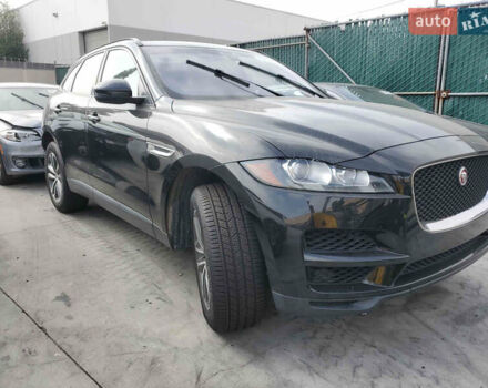 Черный Ягуар Ф-Пейс, объемом двигателя 2 л и пробегом 140 тыс. км за 3000 $, фото 1 на Automoto.ua