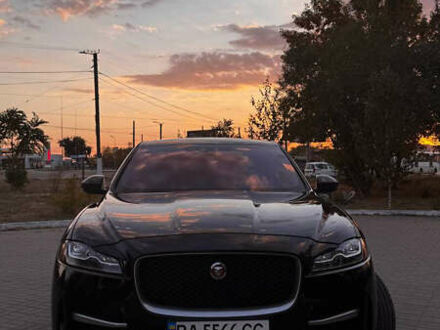 Чорний Ягуар Ф-Пейс, об'ємом двигуна 3 л та пробігом 100 тис. км за 24000 $, фото 1 на Automoto.ua