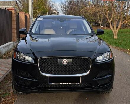 Черный Ягуар Ф-Пейс, объемом двигателя 2 л и пробегом 102 тыс. км за 26600 $, фото 1 на Automoto.ua