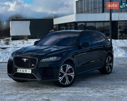 Черный Ягуар Ф-Пейс, объемом двигателя 5 л и пробегом 98 тыс. км за 54000 $, фото 1 на Automoto.ua