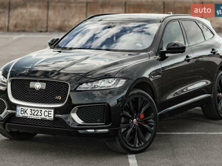 Ягуар Ф-Пейс 2019 у Рівному на Automoto.ua Чорний Ягуар Ф-Пейс, об'ємом двигуна 3 л та пробігом 50 тис. км за 37950 $, фото 1 на Automoto.ua