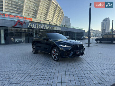 Ягуар Ф-Пейс 2023 в Киеве на Automoto.ua Черный Ягуар Ф-Пейс, объемом двигателя 5 л и пробегом 17 тыс. км за 95999 $, фото 1 на Automoto.ua