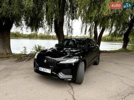 Чорний Ягуар Ф-Пейс, об'ємом двигуна 2 л та пробігом 4 тис. км за 44000 $, фото 1 на Automoto.ua
