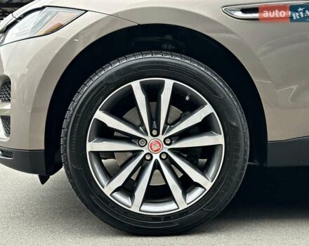 Коричневый Ягуар Ф-Пейс, объемом двигателя 3 л и пробегом 211 тыс. км за 17800 $, фото 10 на Automoto.ua