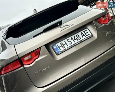 Коричневый Ягуар Ф-Пейс, объемом двигателя 3 л и пробегом 211 тыс. км за 17800 $, фото 19 на Automoto.ua