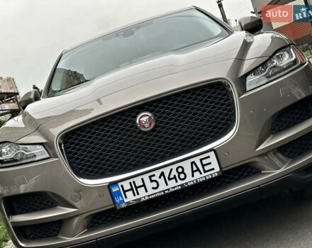 Коричневый Ягуар Ф-Пейс, объемом двигателя 3 л и пробегом 211 тыс. км за 17800 $, фото 8 на Automoto.ua