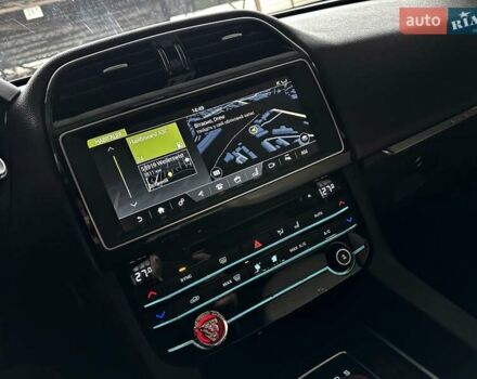 Коричневый Ягуар Ф-Пейс, объемом двигателя 3 л и пробегом 211 тыс. км за 17800 $, фото 51 на Automoto.ua