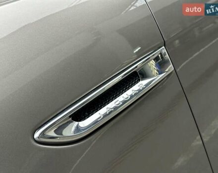 Коричневый Ягуар Ф-Пейс, объемом двигателя 3 л и пробегом 211 тыс. км за 17800 $, фото 24 на Automoto.ua