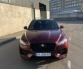 Красный Ягуар Ф-Пейс, объемом двигателя 3 л и пробегом 70 тыс. км за 36000 $, фото 17 на Automoto.ua