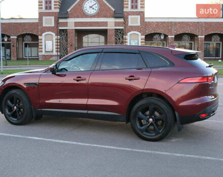 Красный Ягуар Ф-Пейс, объемом двигателя 2 л и пробегом 214 тыс. км за 22500 $, фото 9 на Automoto.ua