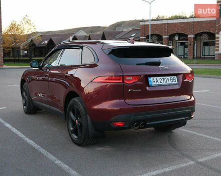 Красный Ягуар Ф-Пейс, объемом двигателя 2 л и пробегом 214 тыс. км за 22500 $, фото 11 на Automoto.ua
