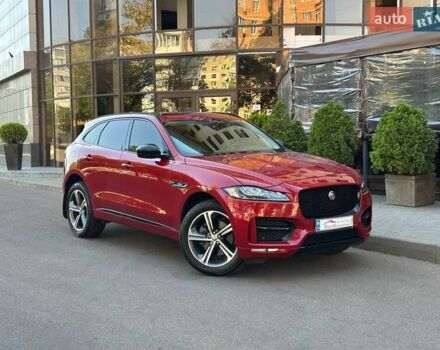 Красный Ягуар Ф-Пейс, объемом двигателя 3 л и пробегом 90 тыс. км за 19999 $, фото 3 на Automoto.ua
