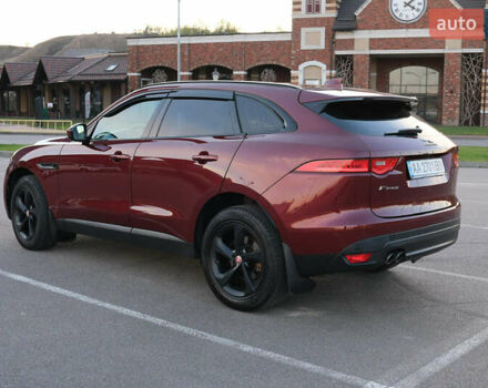 Красный Ягуар Ф-Пейс, объемом двигателя 2 л и пробегом 214 тыс. км за 22500 $, фото 10 на Automoto.ua