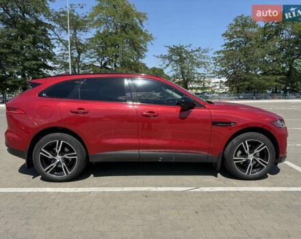 Красный Ягуар Ф-Пейс, объемом двигателя 3 л и пробегом 115 тыс. км за 21500 $, фото 6 на Automoto.ua