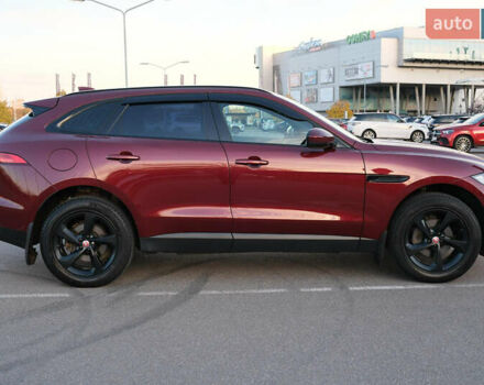 Красный Ягуар Ф-Пейс, объемом двигателя 2 л и пробегом 214 тыс. км за 22500 $, фото 19 на Automoto.ua