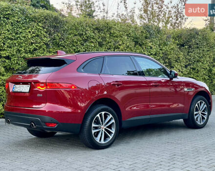 Красный Ягуар Ф-Пейс, объемом двигателя 3 л и пробегом 65 тыс. км за 20000 $, фото 6 на Automoto.ua