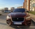 Красный Ягуар Ф-Пейс, объемом двигателя 3 л и пробегом 205 тыс. км за 16799 $, фото 3 на Automoto.ua