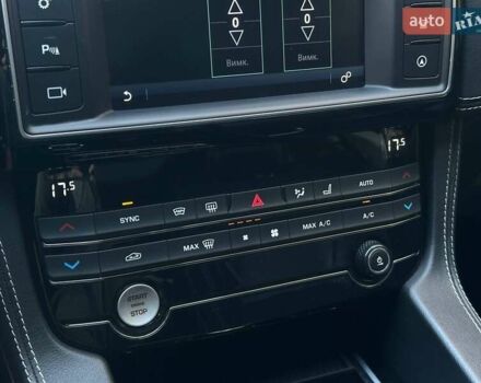 Красный Ягуар Ф-Пейс, объемом двигателя 3 л и пробегом 90 тыс. км за 19999 $, фото 36 на Automoto.ua