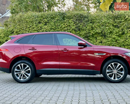 Красный Ягуар Ф-Пейс, объемом двигателя 3 л и пробегом 65 тыс. км за 20000 $, фото 10 на Automoto.ua