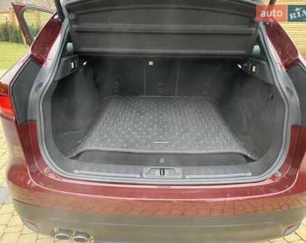 Червоний Ягуар Ф-Пейс, об'ємом двигуна 2 л та пробігом 125 тис. км за 25500 $, фото 15 на Automoto.ua