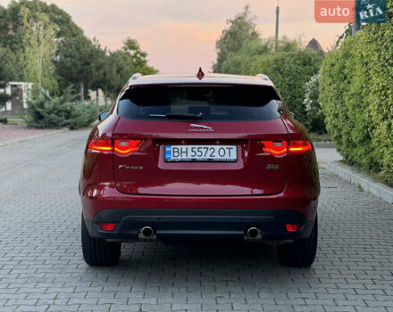 Красный Ягуар Ф-Пейс, объемом двигателя 3 л и пробегом 65 тыс. км за 20000 $, фото 18 на Automoto.ua