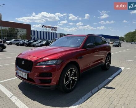 Красный Ягуар Ф-Пейс, объемом двигателя 3 л и пробегом 115 тыс. км за 21500 $, фото 2 на Automoto.ua