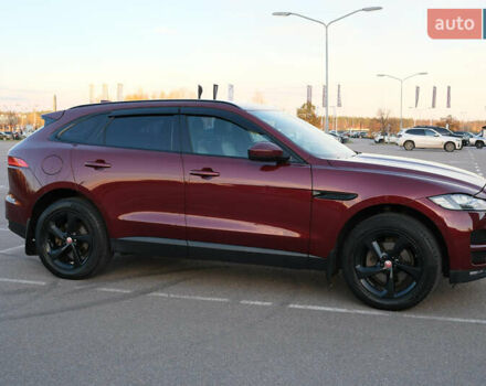 Красный Ягуар Ф-Пейс, объемом двигателя 2 л и пробегом 214 тыс. км за 22500 $, фото 20 на Automoto.ua