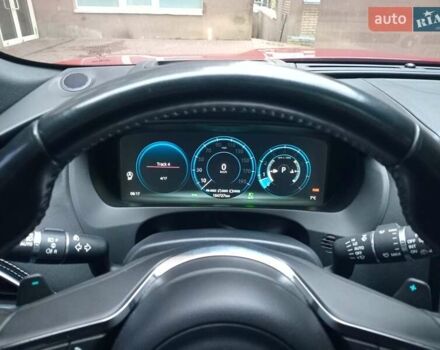 Красный Ягуар Ф-Пейс, объемом двигателя 3 л и пробегом 104 тыс. км за 26500 $, фото 13 на Automoto.ua