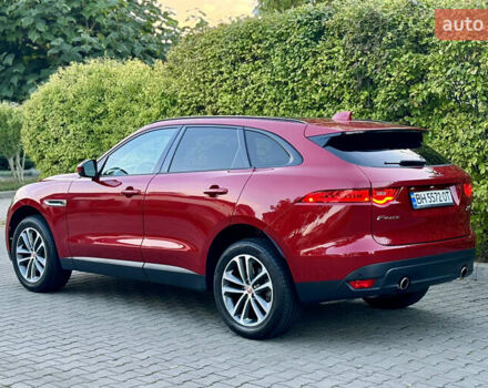 Красный Ягуар Ф-Пейс, объемом двигателя 3 л и пробегом 65 тыс. км за 20000 $, фото 17 на Automoto.ua