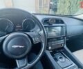 Красный Ягуар Ф-Пейс, объемом двигателя 3 л и пробегом 150 тыс. км за 24800 $, фото 18 на Automoto.ua