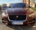 Красный Ягуар Ф-Пейс, объемом двигателя 3 л и пробегом 205 тыс. км за 16799 $, фото 4 на Automoto.ua