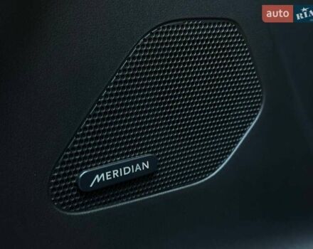 Красный Ягуар Ф-Пейс, объемом двигателя 3 л и пробегом 90 тыс. км за 19999 $, фото 39 на Automoto.ua