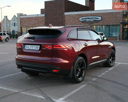 Красный Ягуар Ф-Пейс, объемом двигателя 2 л и пробегом 214 тыс. км за 22500 $, фото 15 на Automoto.ua