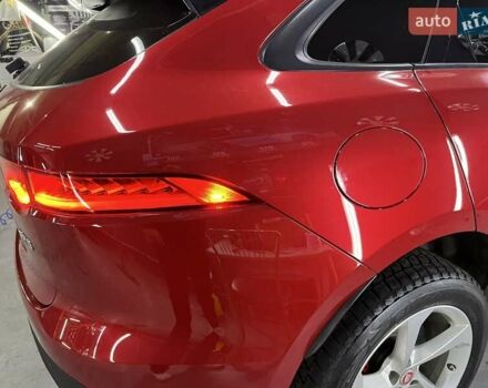 Красный Ягуар Ф-Пейс, объемом двигателя 2 л и пробегом 144 тыс. км за 19500 $, фото 9 на Automoto.ua