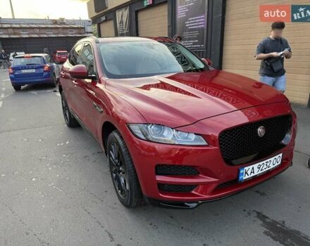Красный Ягуар Ф-Пейс, объемом двигателя 3 л и пробегом 86 тыс. км за 24000 $, фото 1 на Automoto.ua