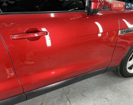 Красный Ягуар Ф-Пейс, объемом двигателя 2 л и пробегом 144 тыс. км за 19500 $, фото 10 на Automoto.ua