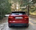 Красный Ягуар Ф-Пейс, объемом двигателя 2 л и пробегом 38 тыс. км за 27900 $, фото 1 на Automoto.ua