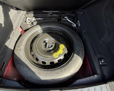 Красный Ягуар Ф-Пейс, объемом двигателя 2 л и пробегом 70 тыс. км за 24500 $, фото 23 на Automoto.ua