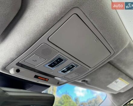 Красный Ягуар Ф-Пейс, объемом двигателя 2 л и пробегом 37 тыс. км за 23440 $, фото 24 на Automoto.ua