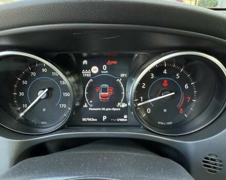 Красный Ягуар Ф-Пейс, объемом двигателя 2 л и пробегом 70 тыс. км за 24500 $, фото 19 на Automoto.ua